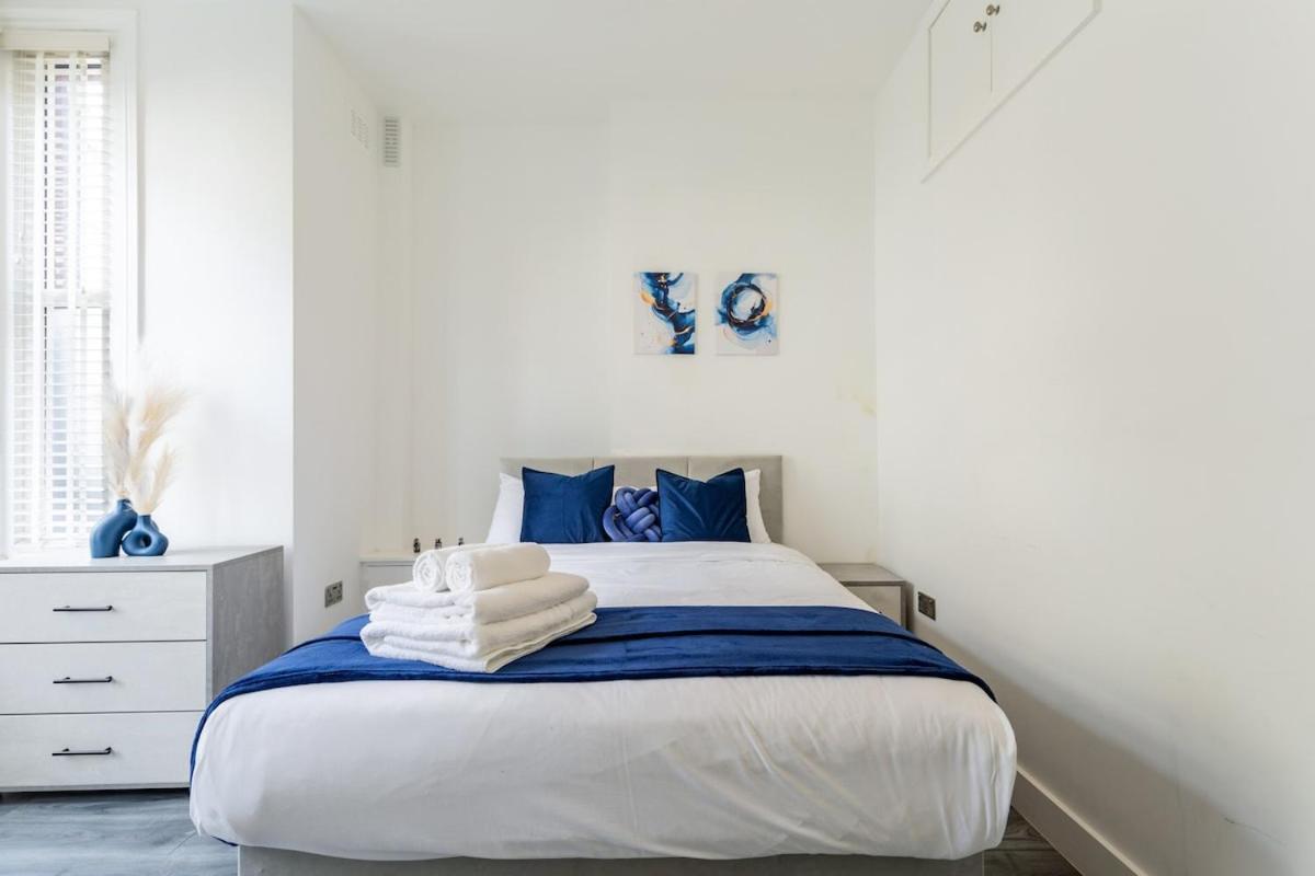 Apartmán Stylish 2-Bed Flat In The Heart Of West Hampstead Londýn Exteriér fotografie
