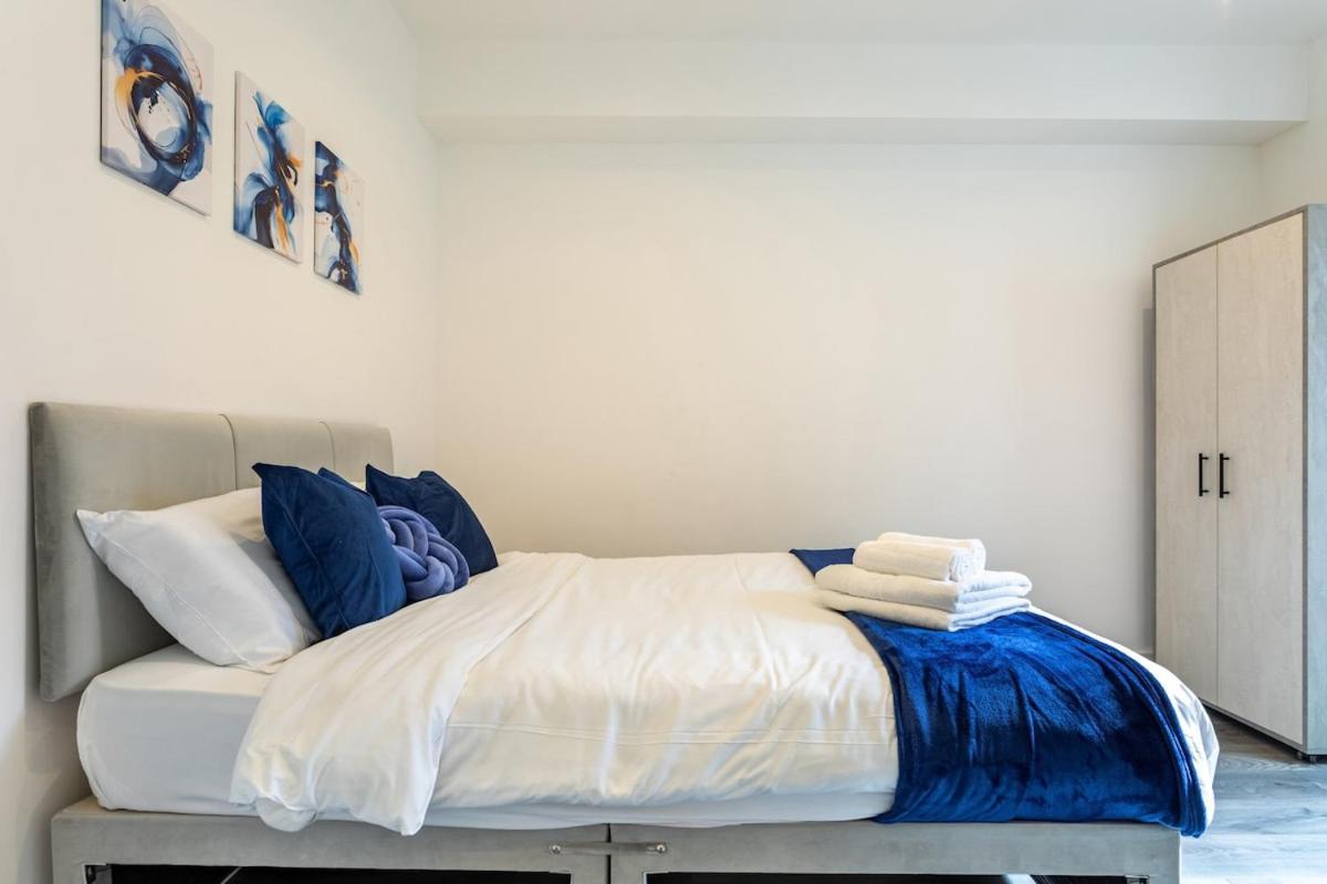 Apartmán Stylish 2-Bed Flat In The Heart Of West Hampstead Londýn Exteriér fotografie