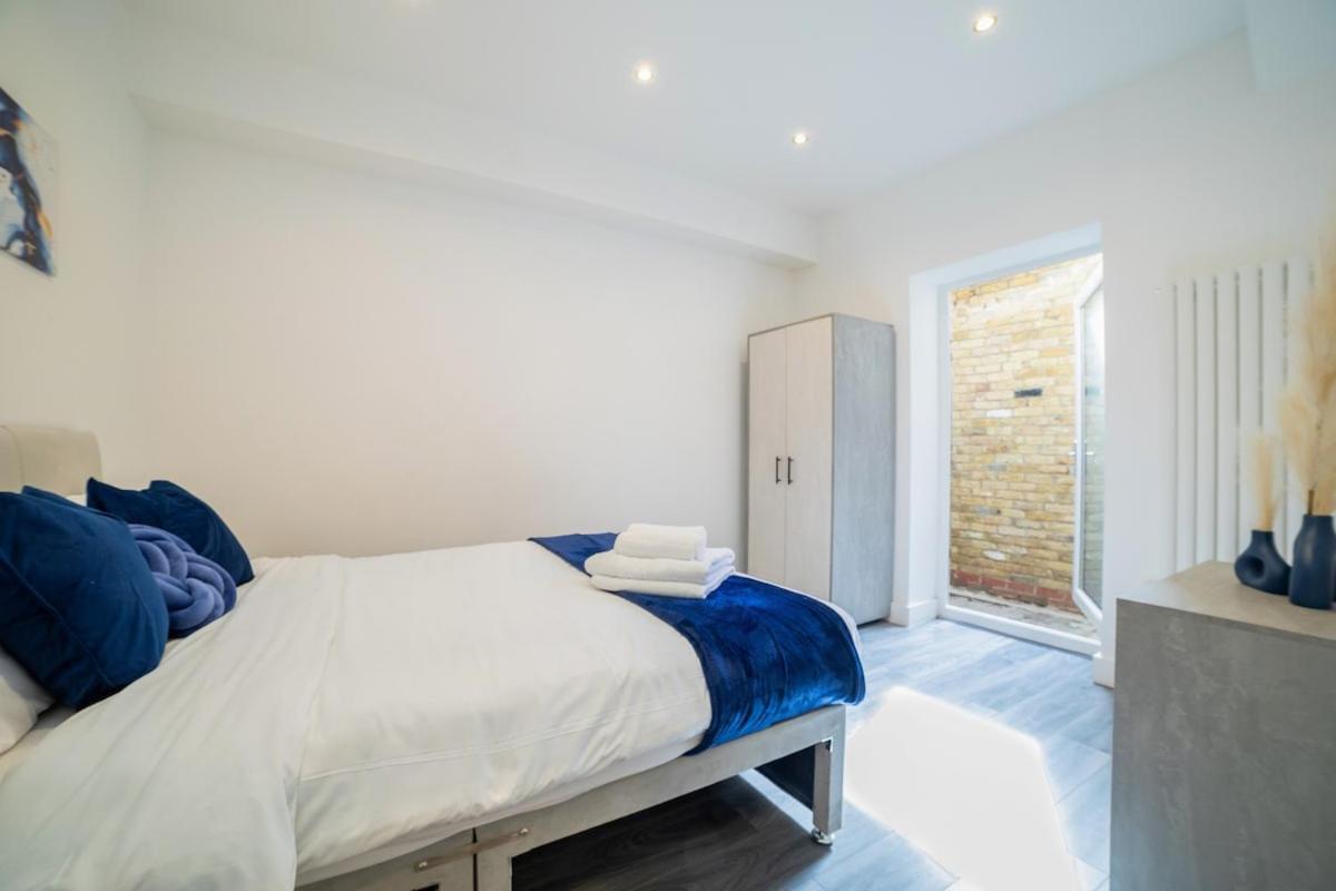 Apartmán Stylish 2-Bed Flat In The Heart Of West Hampstead Londýn Exteriér fotografie